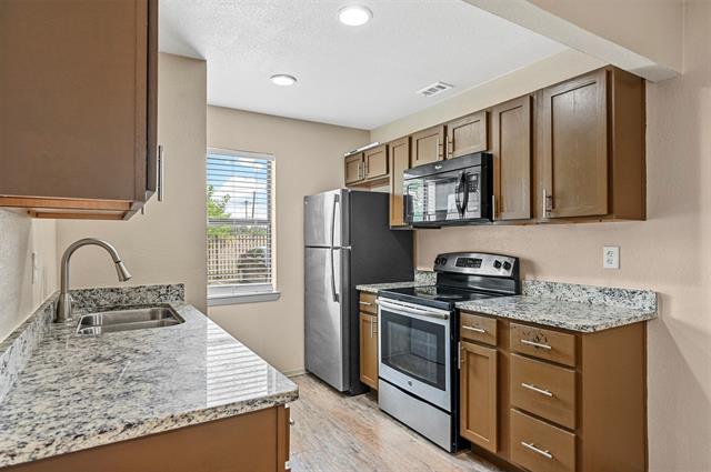 Building Photo - 1500 N Carroll Ave