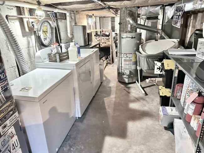 basement and washer dryer, tons of storage - 135 E Wayne Ter