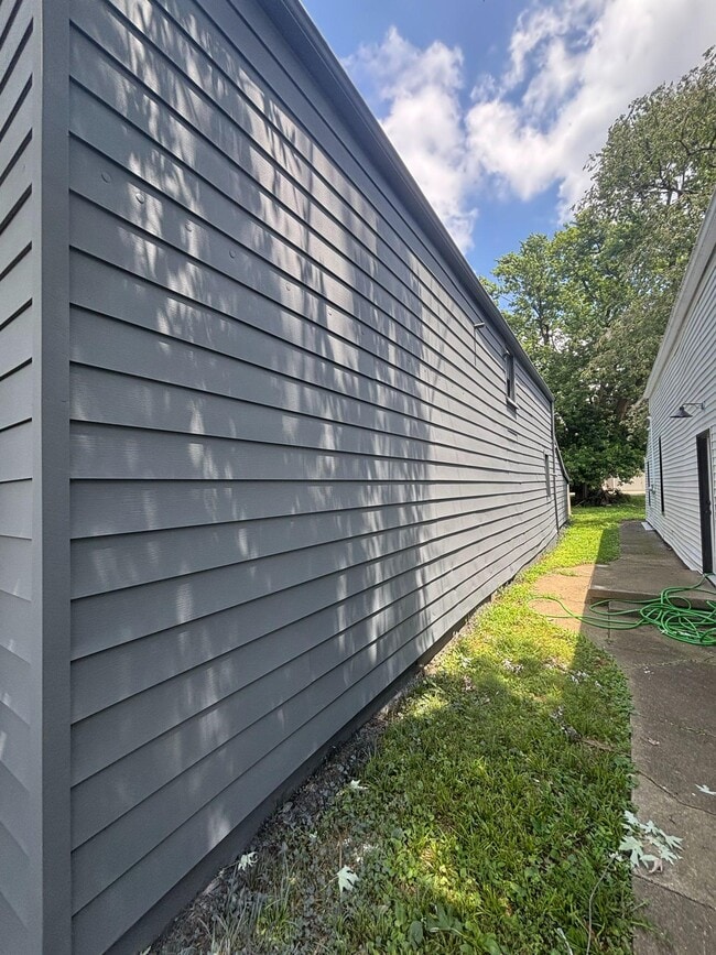 Building Photo - 1416 Delmar Ave