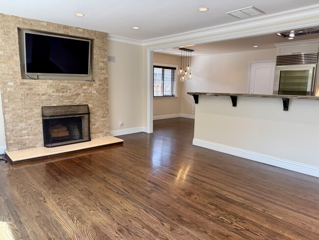 Building Photo - 1586 Stapleton Ct