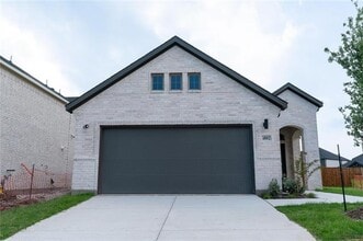 Building Photo - 4802 Ellison Dr