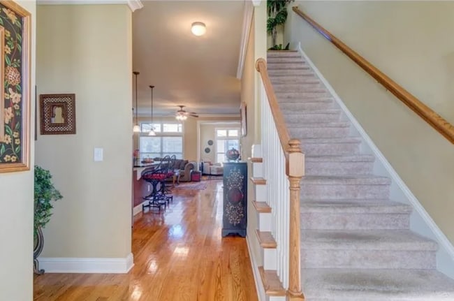 Building Photo - Bright End-Unit Townhome in Prestigious Johns Creek School District