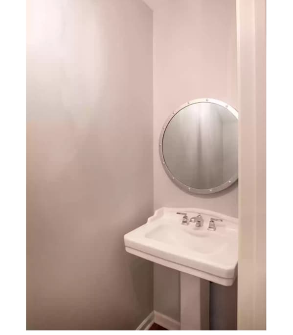 Building Photo - 270 Trunk St NE