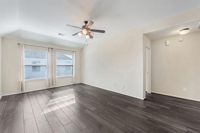 Building Photo - 204 Echo Brook Ln