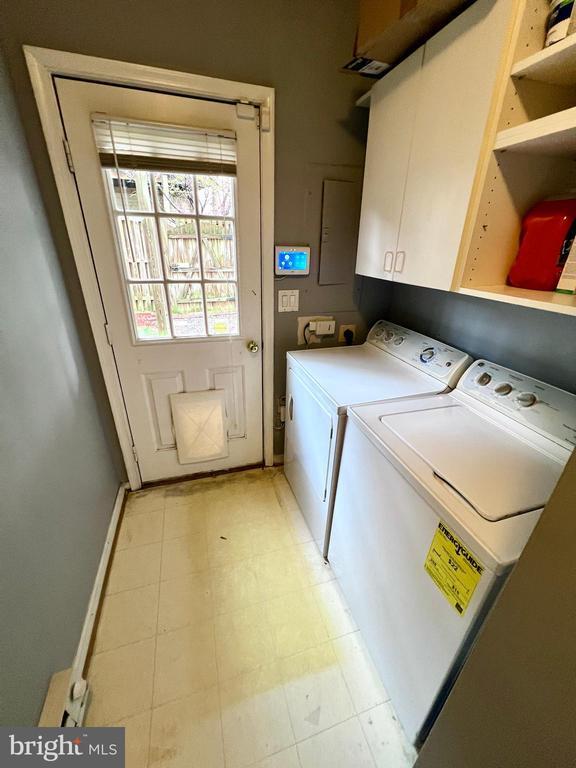 Building Photo - 2095 Pawlet Dr