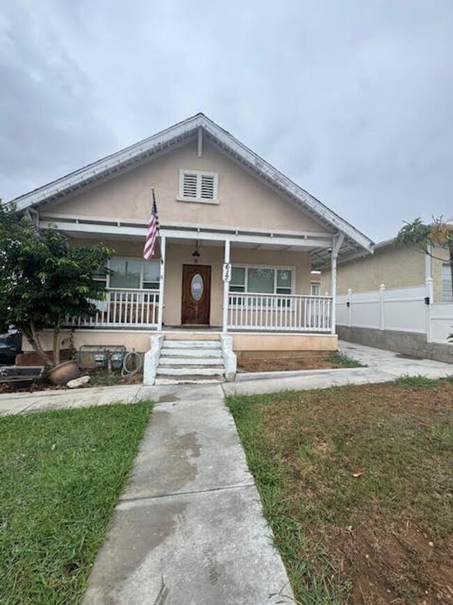 Building Photo - Modern 3 Bed, 2 Bath home