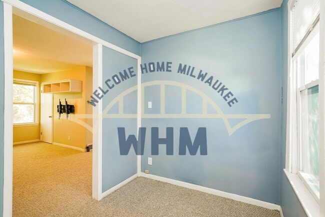 Building Photo - 7124 W Moltke Ave