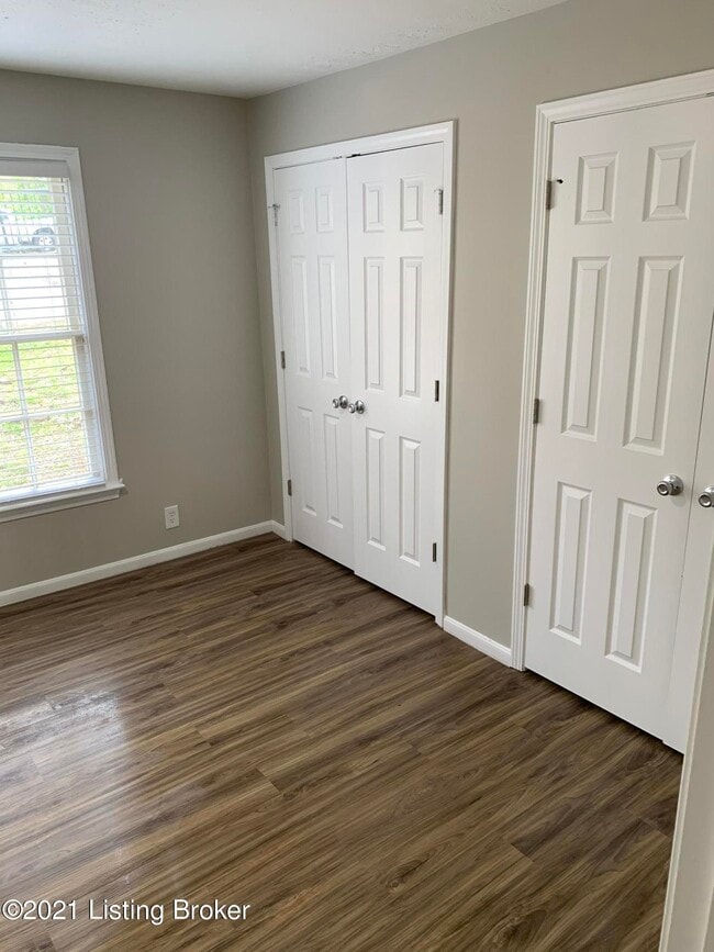 Building Photo - 2709 Grinstead Dr