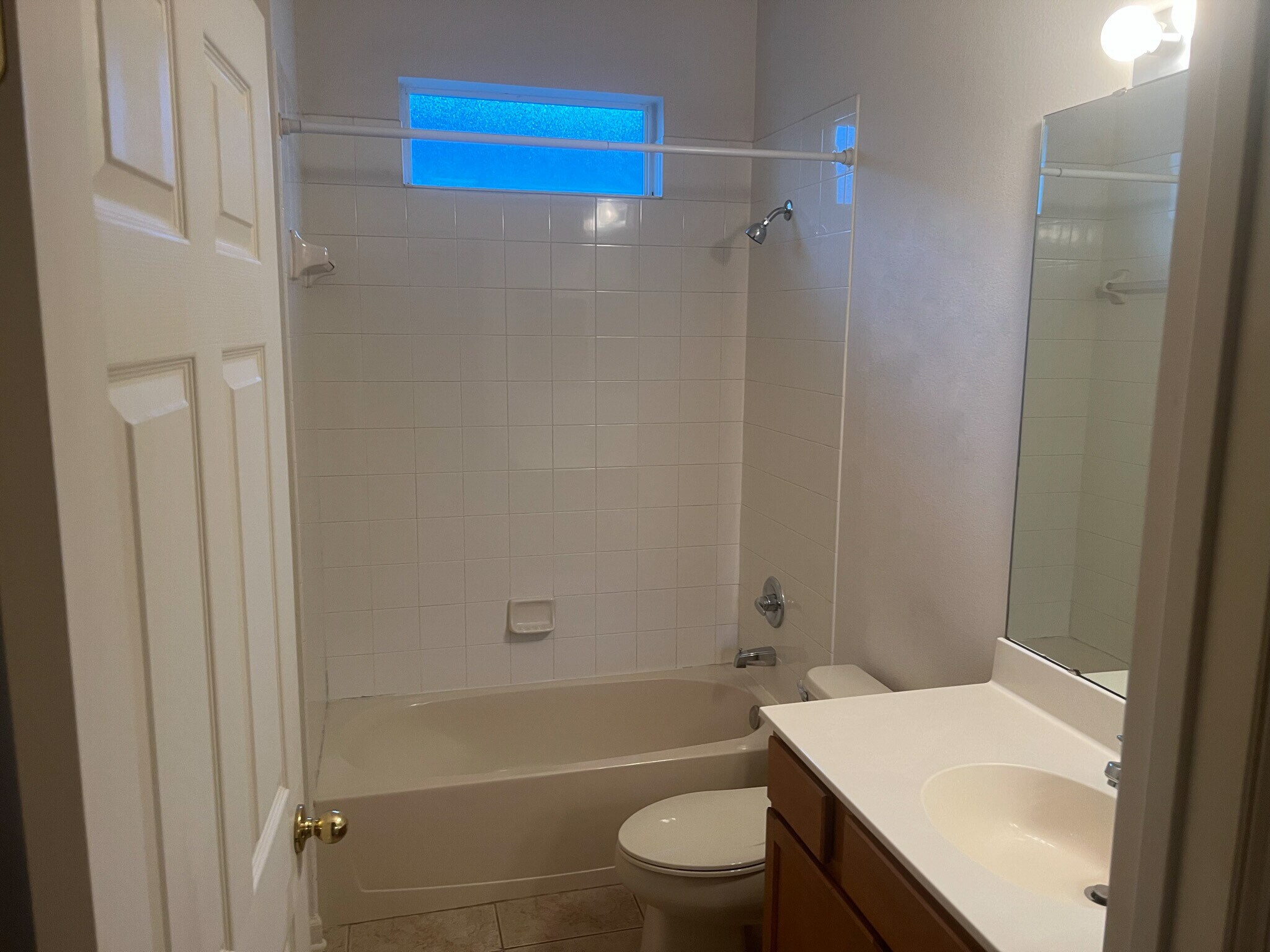 Building Photo - 465 Victoria Hills Dr
