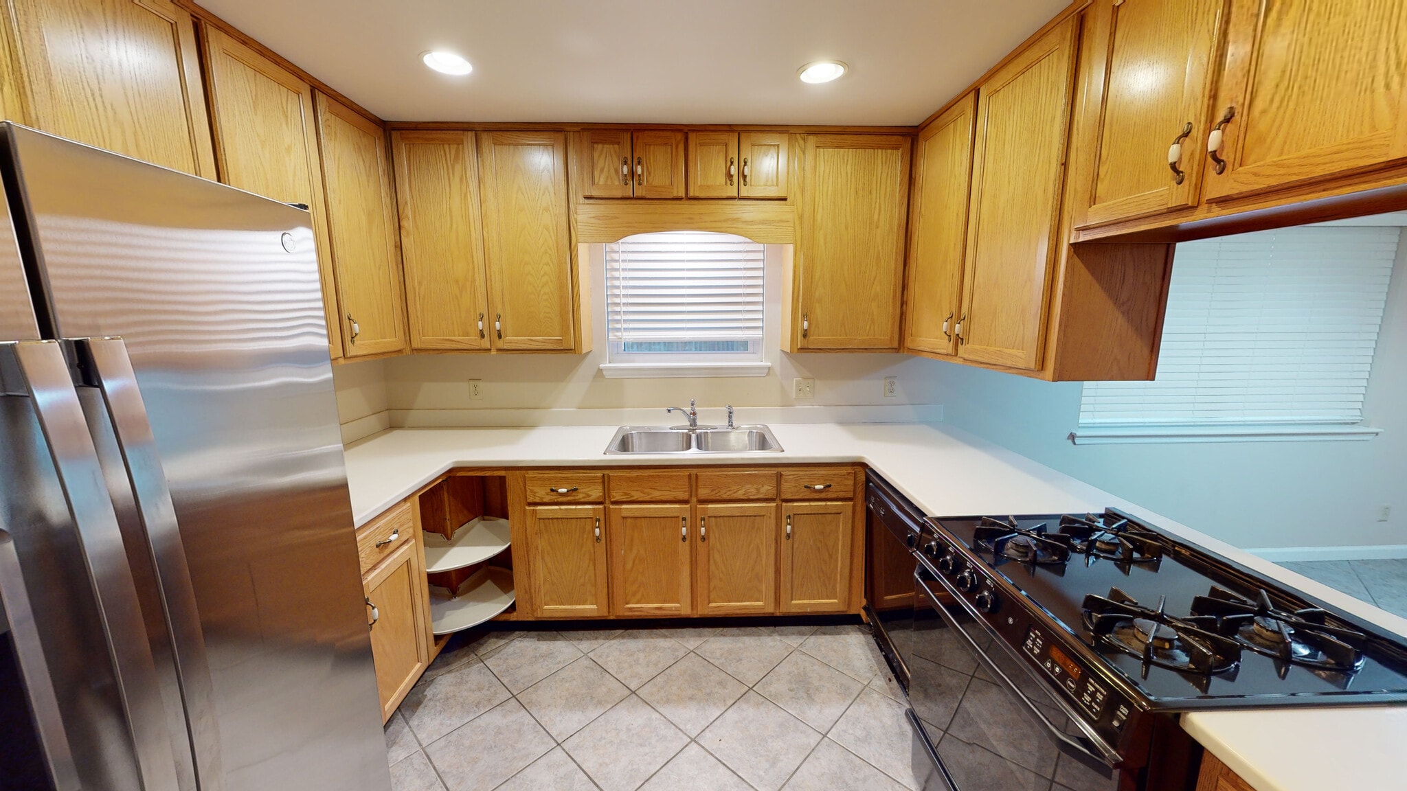 Building Photo - 3076 Speicher Cir