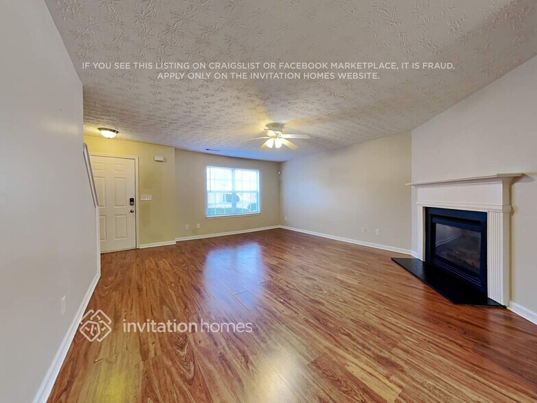 Building Photo - 324 Springbottom Ct SE