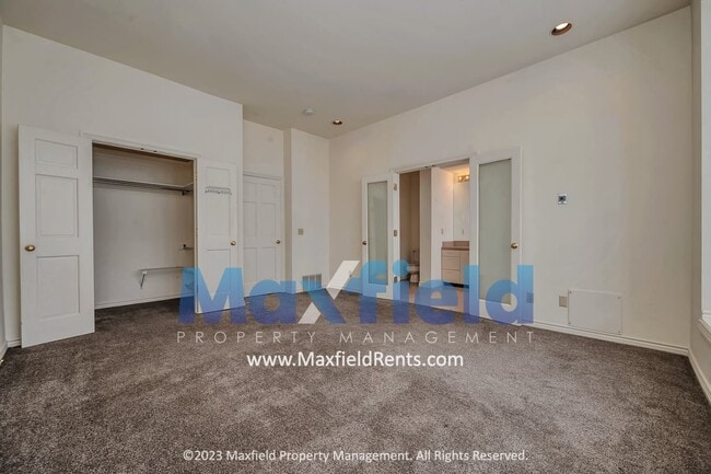 Building Photo - Avenues - 3 Bedroom 3 Bath Townhome with amazing southern views