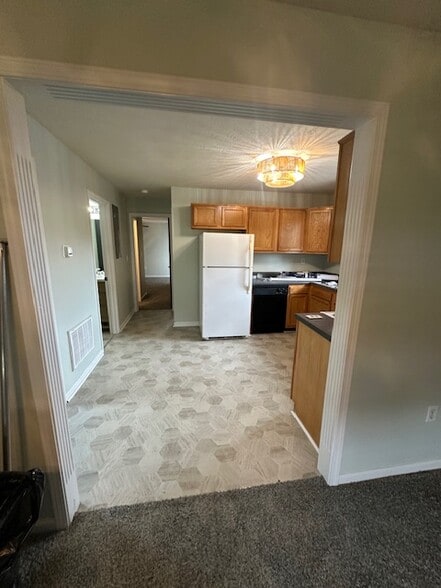 Building Photo - 105 Braxton Ct