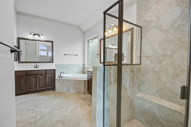 Building Photo - 1644 Longwood Glen Ln