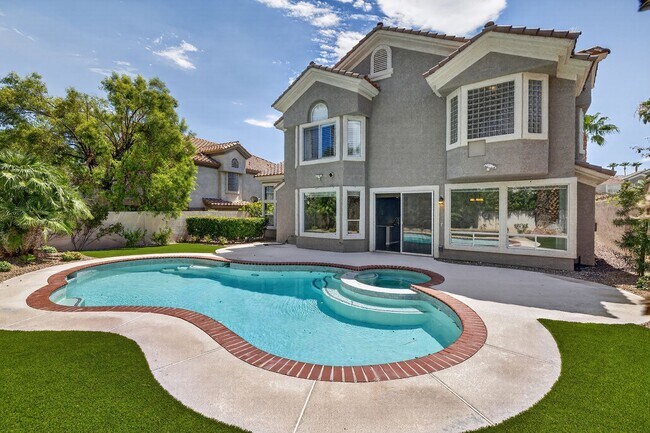 Building Photo - 8824 Cortile Dr