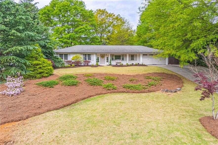 Building Photo - 250 Wavetree Dr