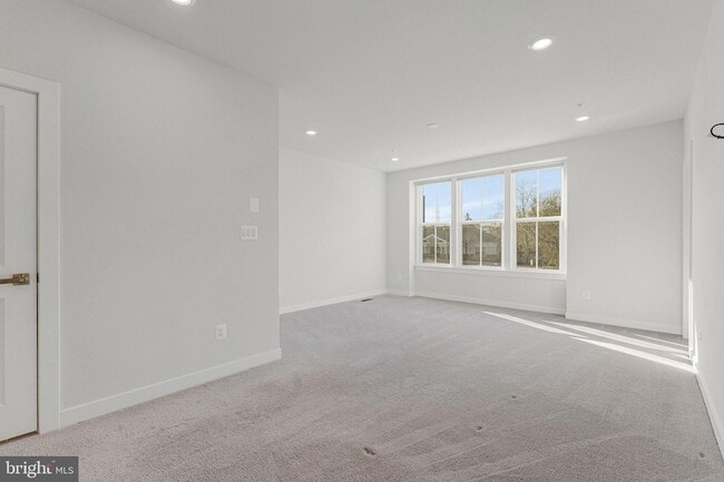 Building Photo - 13270 Woodland Park Rd
