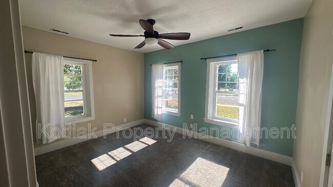 Building Photo - 312 N 100 E