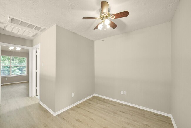 Building Photo - 171 N Burberry Park Cir