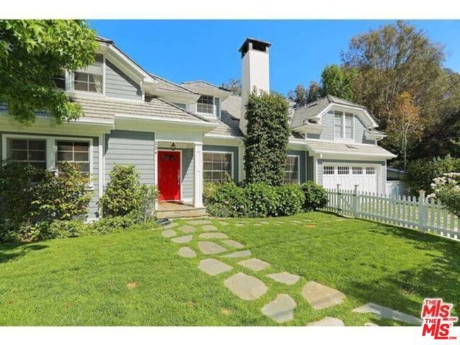 Building Photo - 334 Oceano Dr