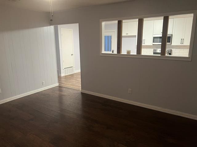 Building Photo - 603 N Denton Ave