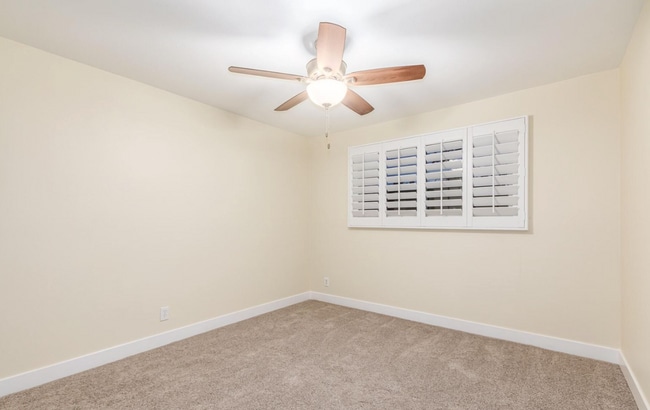 Building Photo - Freshly updated home near ASU - huge lot, ...