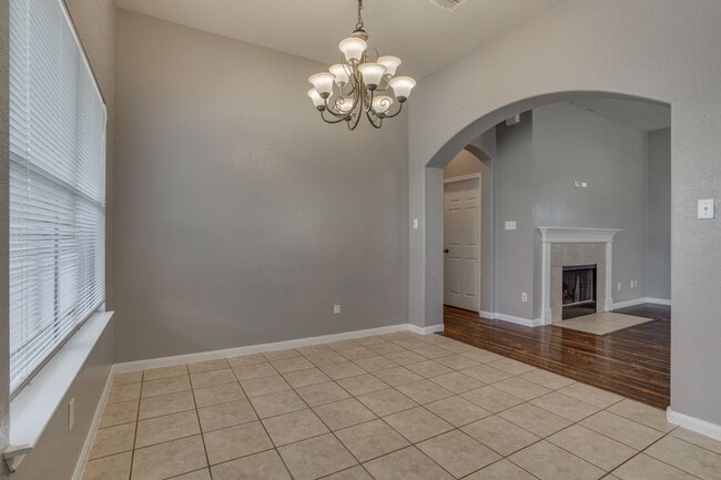 Building Photo - 311 Gainer Dr