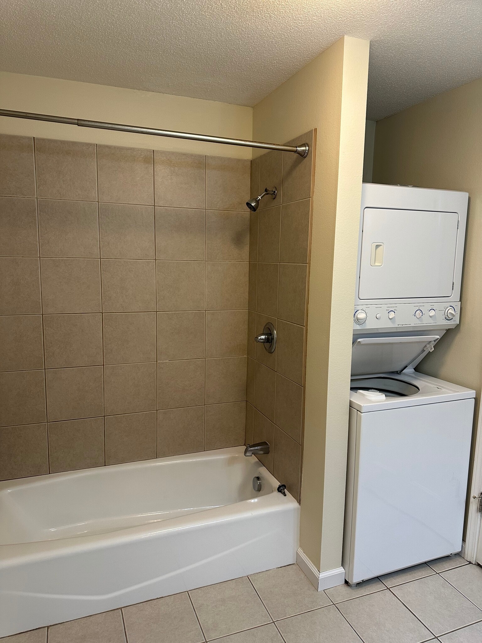 Building Photo - 2404 3rd Ave SE