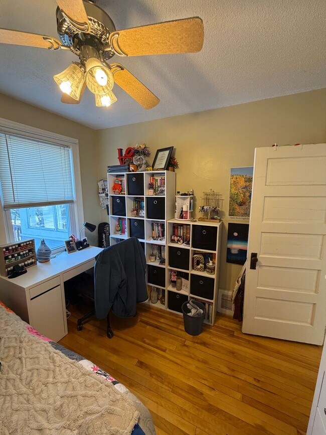 Building Photo - AVAILABLE JUNE - Beautiful 4 Bed 1 Bath Near UMD