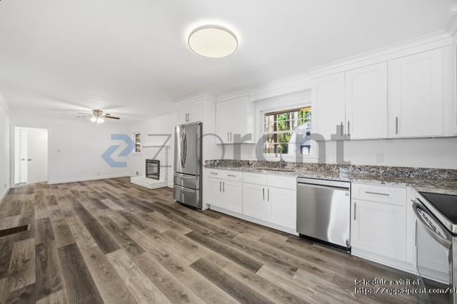 Building Photo - 2968 Sylvan Ramble Rd NE