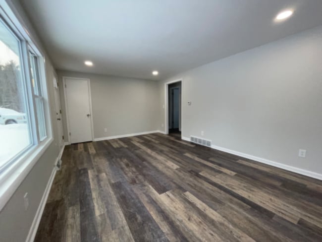 Building Photo - 30 June Dr