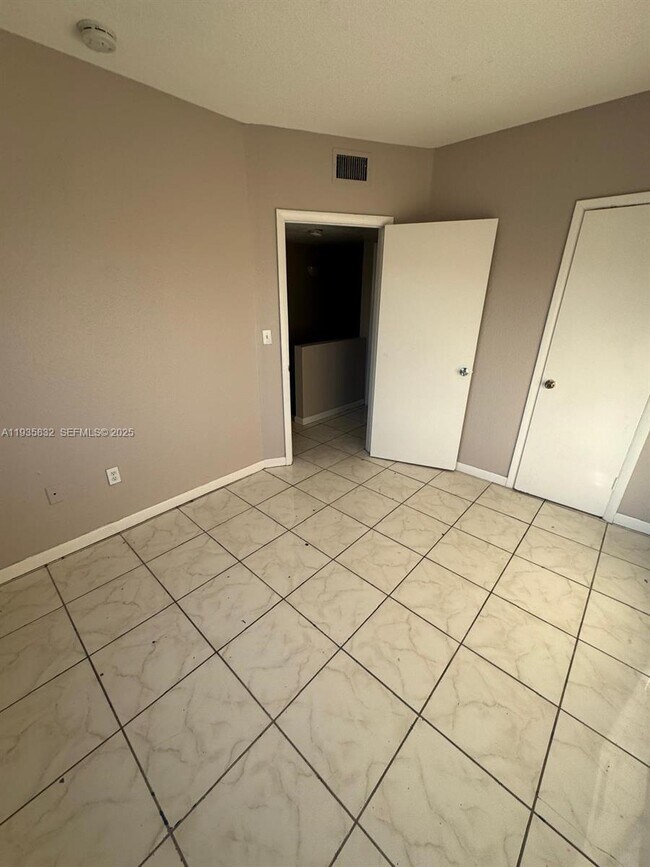 Building Photo - 8407 NW 5th Ave