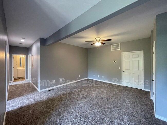 Building Photo - 4048 W Wilderness St