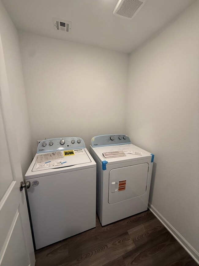 Building Photo - Brand New 3 Bedroom 2 Bathroom Home
