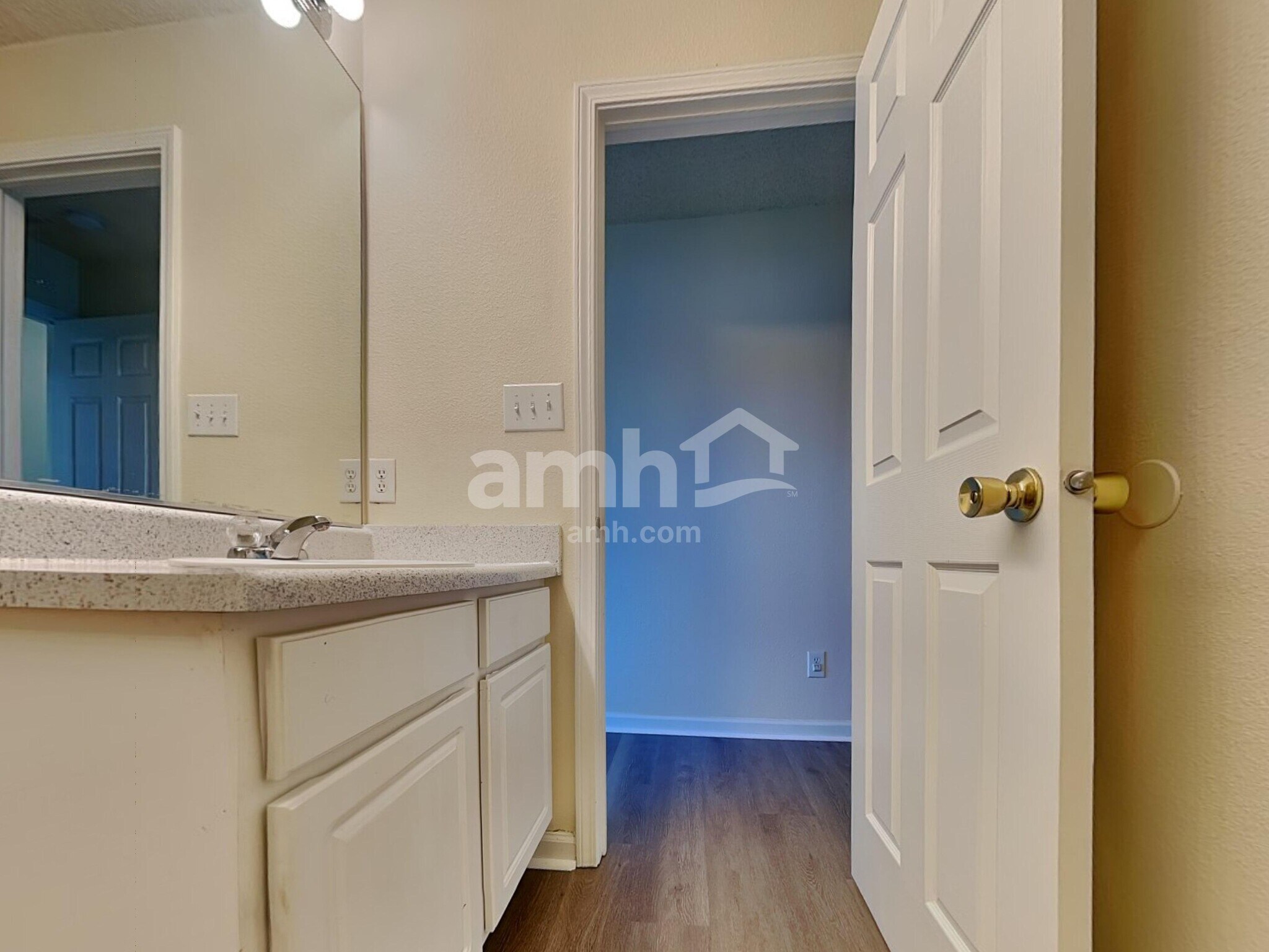 Building Photo - 854 Treyburn Green Dr