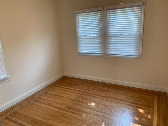 Building Photo - Updated, One of a Kind 2 Bed / 1 Bath Home...