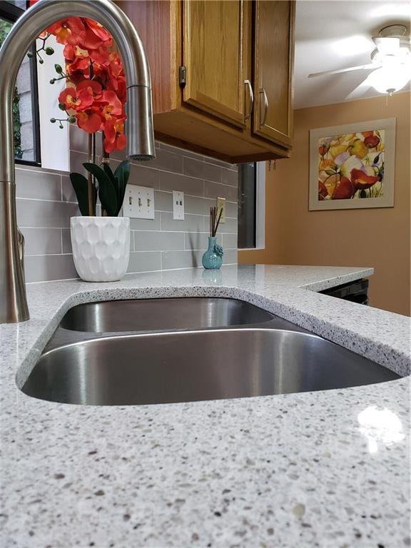 Building Photo - 2110 Nathan Dr