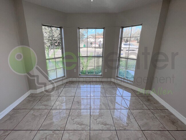 Building Photo - Beautiful 4B/2B Home in Pharr