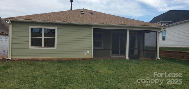 Building Photo - 515 Bowline Dr