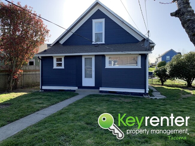 Building Photo - Centrally located 3Bd/1Bath Tacoma House!