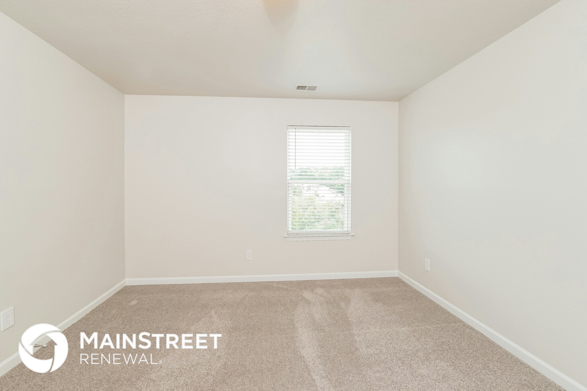 Building Photo - 8129 Dennis Fox Ln