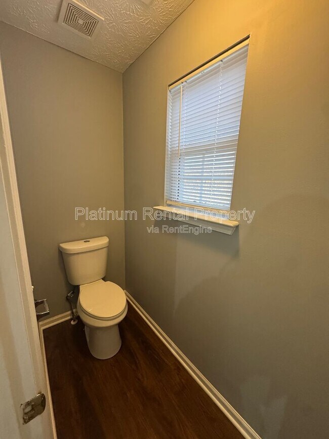 Building Photo - 1780 Campbell Ives Ct SW