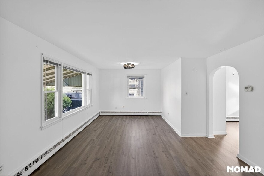 Building Photo - 426 Myrtle Ave