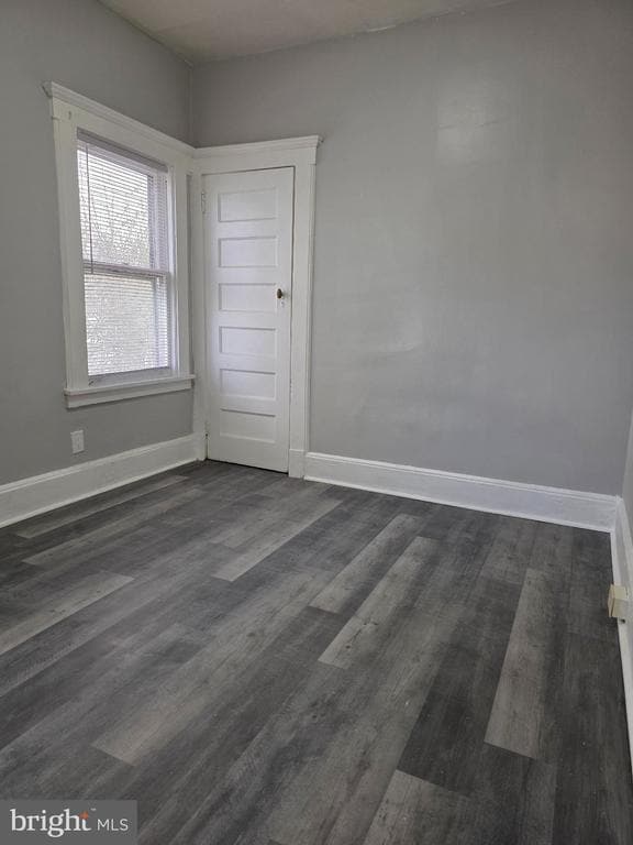 Building Photo - 473 N Grove St