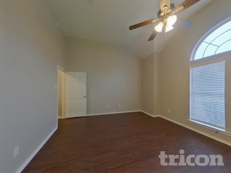 Building Photo - 6910 Montego Dr