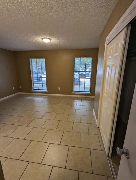 Master Bedroom - 1143 Willow Creek Dr