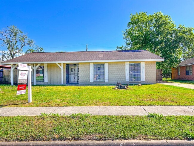 Building Photo - 2815 Monticello Dr