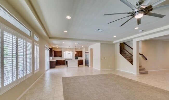 Building Photo - Bright & Spacious 5-Bedroom Home with 3-Car Garage in 89141