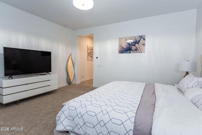 Building Photo - 8543 W Palo Verde Dr
