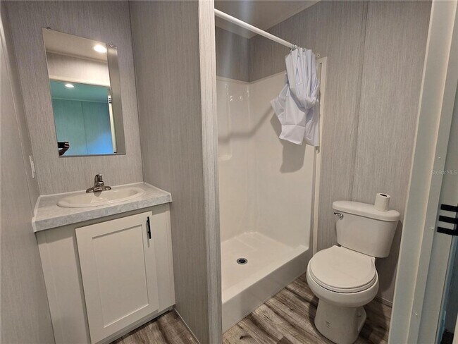 Building Photo - 24048 Ermine Rd